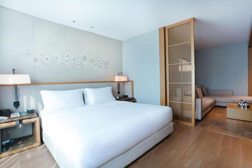 The East Hotel Hangzhou Bagian luar foto