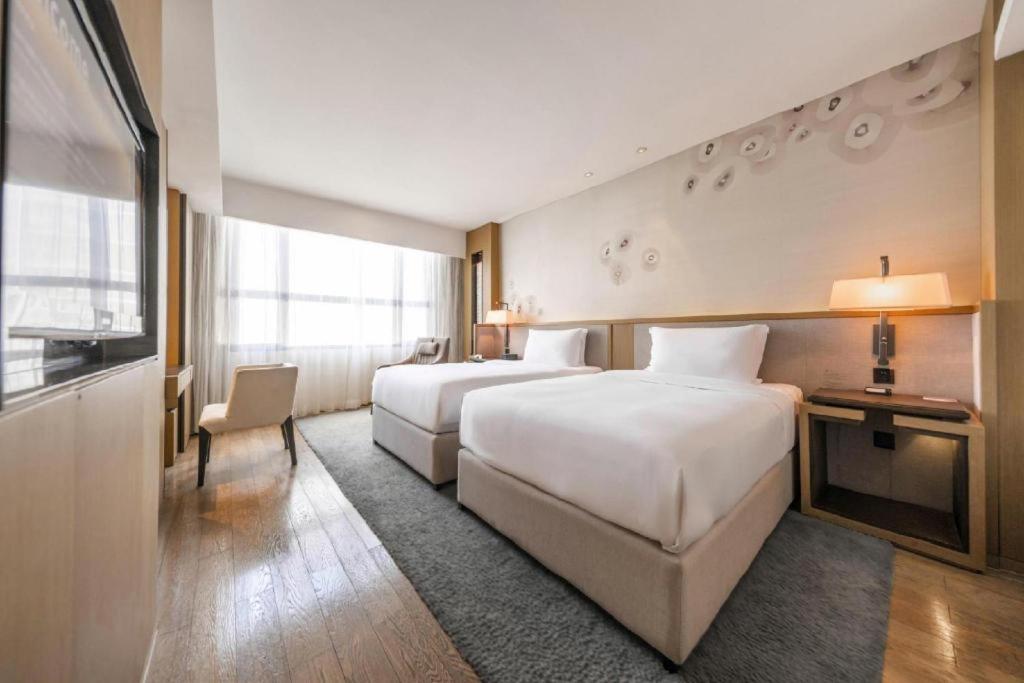 The East Hotel Hangzhou Bagian luar foto