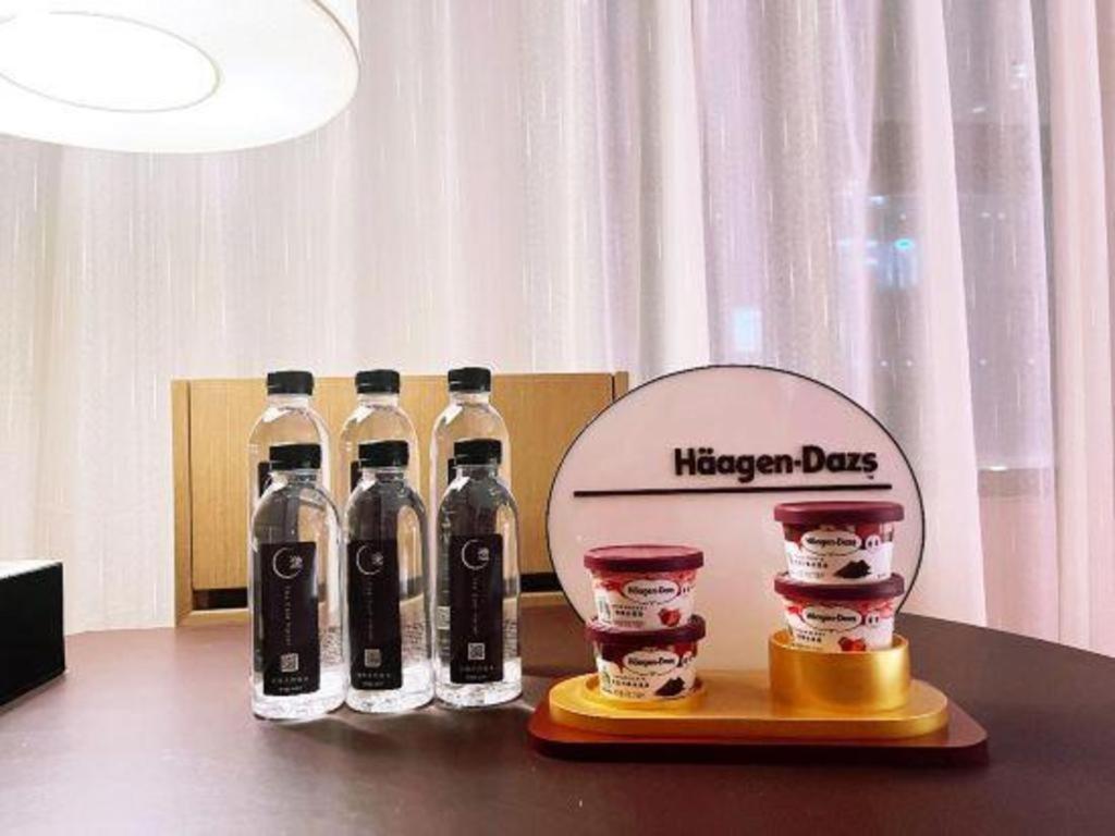The East Hotel Hangzhou Bagian luar foto
