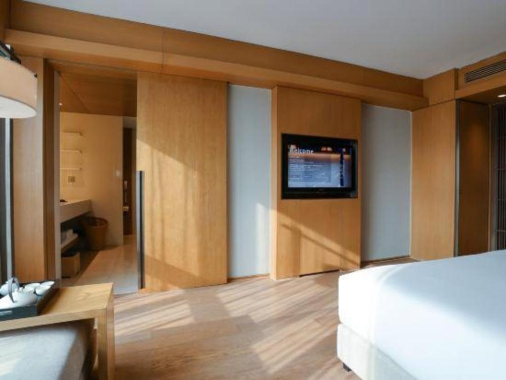 The East Hotel Hangzhou Bagian luar foto