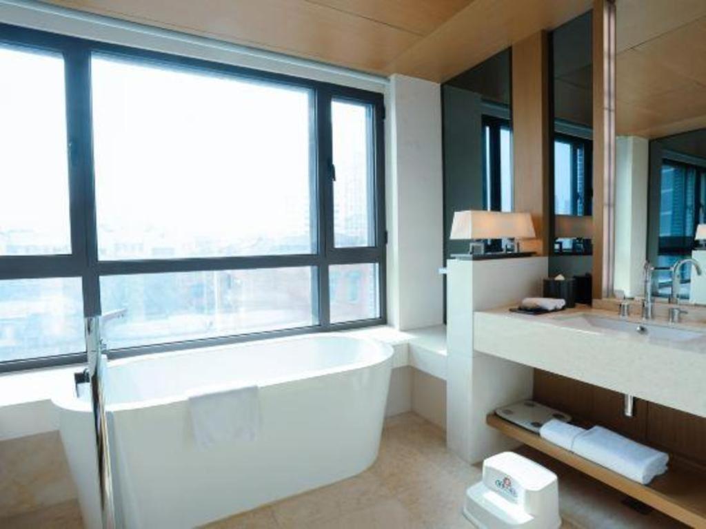 The East Hotel Hangzhou Bagian luar foto