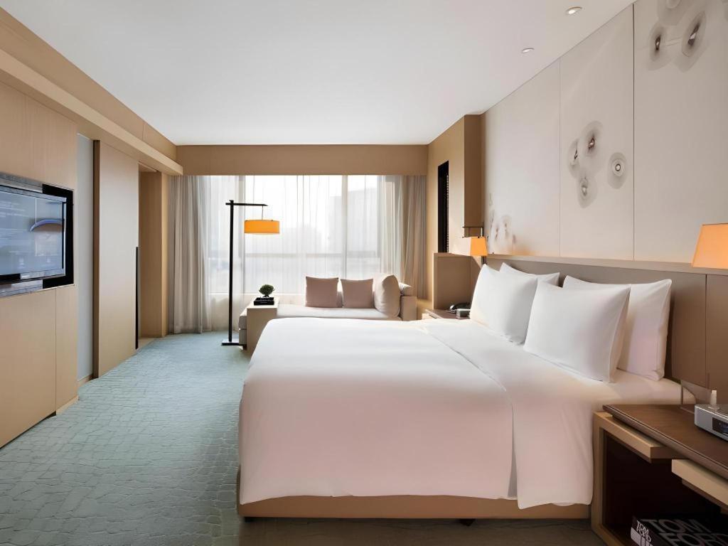 The East Hotel Hangzhou Bagian luar foto